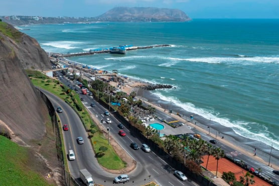 Pasajes de Córdoba a Lima